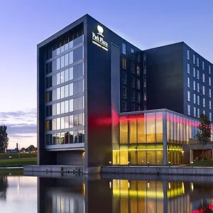 מלון Park Plaza Amsterdam Airport