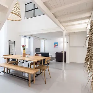 https://private-apartment-4-old-town.fr-provencehotel.com