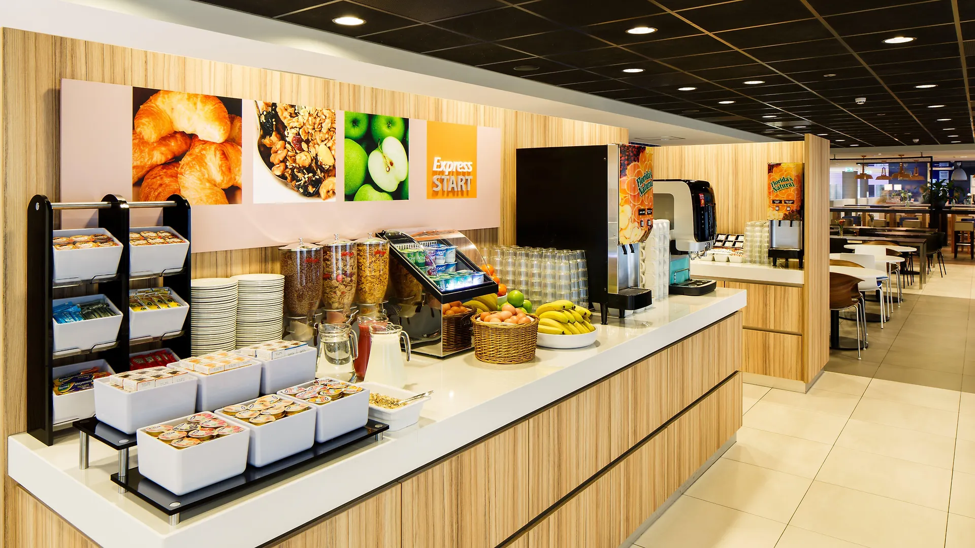 Hotel Holiday Inn Express Rotterdam - Central Station By Ihg