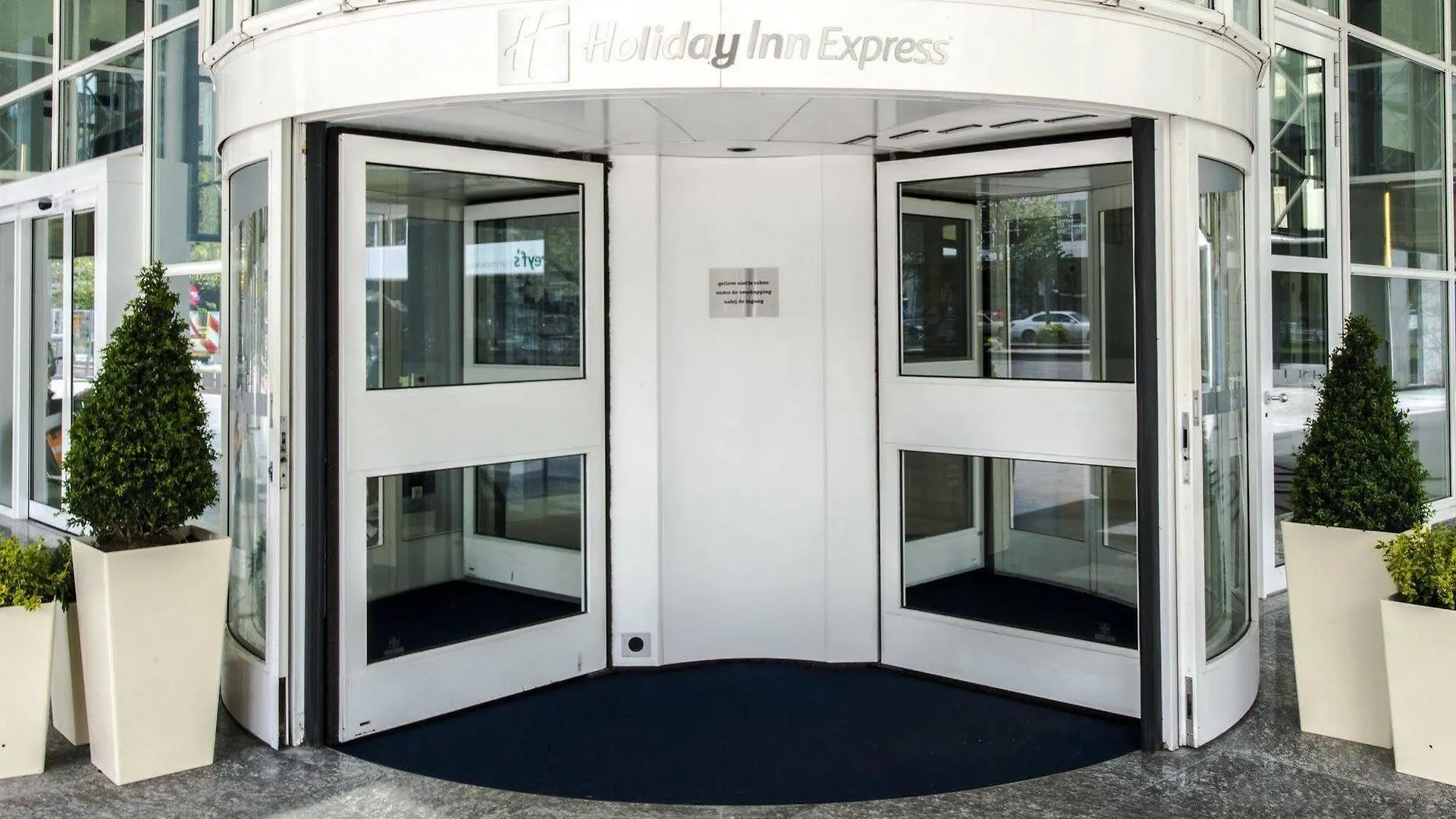 Holiday Inn Express Rotterdam - Central Station By Ihg